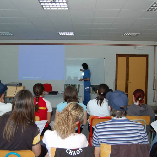 Lezione in aula 002 / 10799