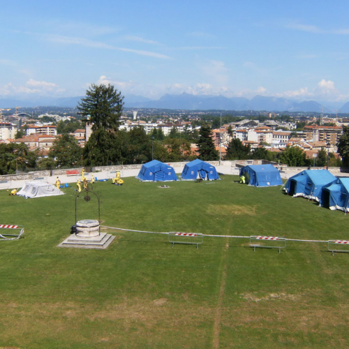 Guarda in gi˘ Guarda in su con la Protezione civile n. 2 / 69657
