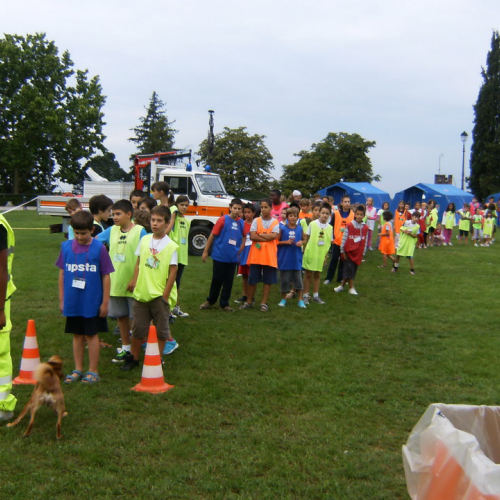 Guarda in gi˘ Guarda in su con la Protezione civile n. 5 / 69660