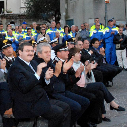 Consegna Attestati di ringranziamento (Grado) n. 21 / 29357