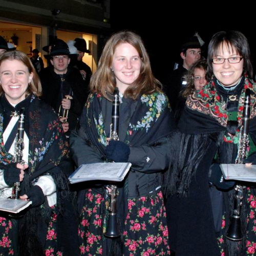 Sfilata e discorsi Autorit‡ n. 6 / 47422