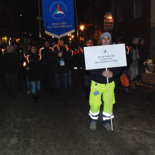 Sfilata e discorsi Autorit‡ (CIMONE 2011) n. 19 / 60640