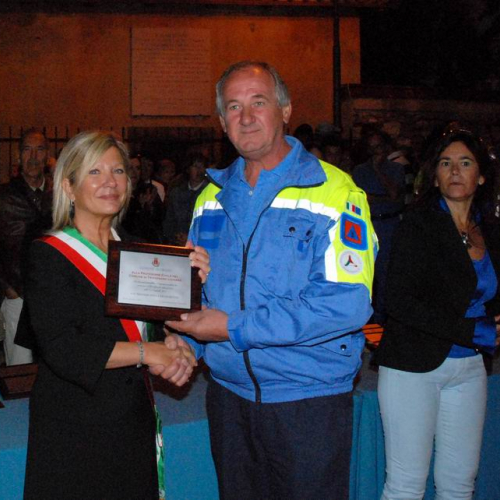 Consegna Attestati di ringranziamento (Grado) n. 92 / 29428