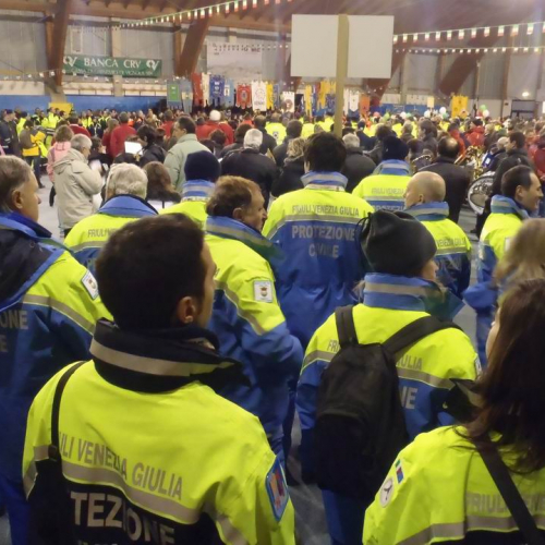 Sfilata e discorsi Autorit‡ (CIMONE 2011) n. 41 / 60662