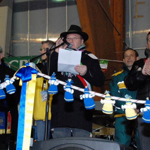 Sfilata e discorsi Autorit‡ (CIMONE 2011) n. 42 / 60663