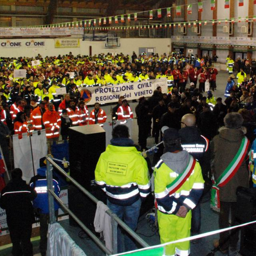 Sfilata e discorsi Autorit‡ (CIMONE 2011) n. 43 / 60664