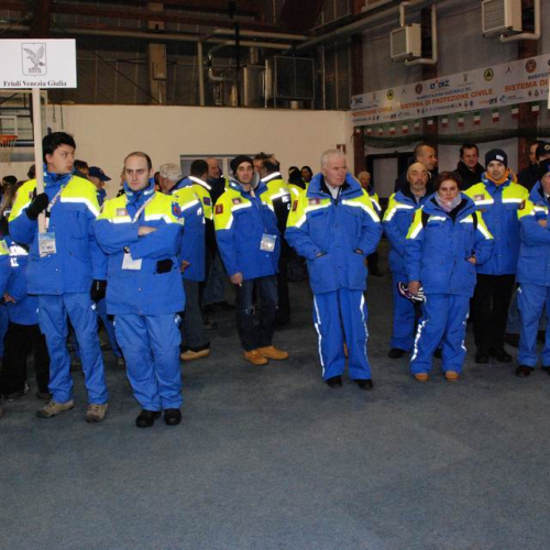 Sfilata e discorsi Autorit‡ (CIMONE 2011) n. 44 / 60665