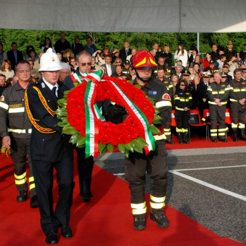 Inaugurazione monumento Gemona del Friuli n. 45 / 64906