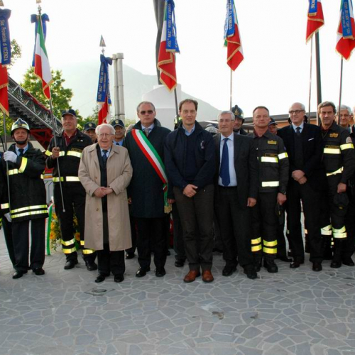 Inaugurazione monumento Gemona del Friuli n. 47 / 64908