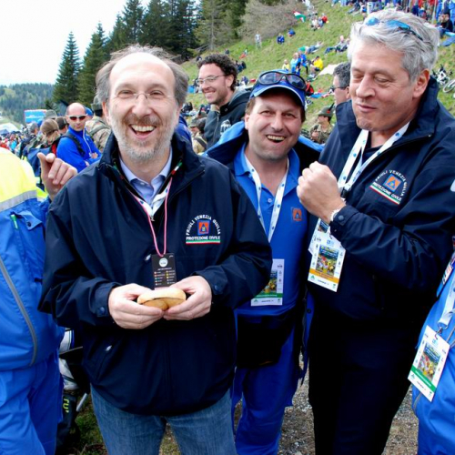 Foto 15™ tappa Mestre - Monte Zoncolan" del 93∞ Giro d'Italia 72""oto 15™ tappa "Mestre - Monte Zoncolan" del 93∞ G""to 15™ tappa "Mestre - Monte Zonco""o 15™ tappa "Mestre "" 15™ ta" / 52055