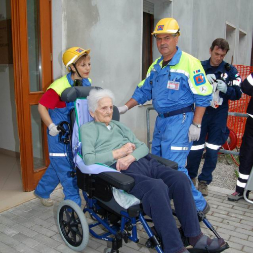 035 Procedure di evacuazione / 12242