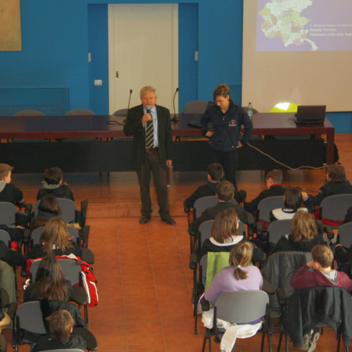 Incontro Cresciamo Sicuri" 17/03 n. 3""ncontro "Cresciamo Sicuri" 1""contro "Cresciamo S""ontro "Cres""ntro" / 49830