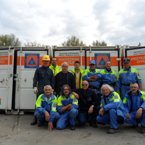 L'ultima tenda impacchettata lascia il campo Friuli n. 3 / 87728