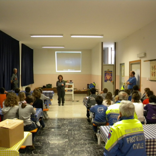 Attivit‡ con le scuole 04/04/11 n. 3 / 64407