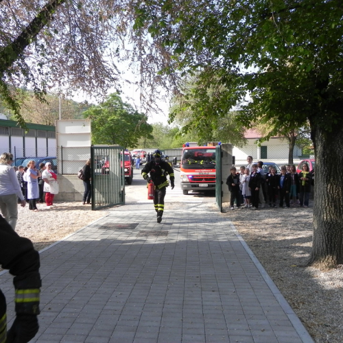 Prova di evacuazione n. 16 / 80328
