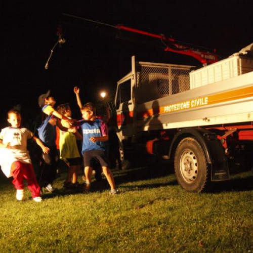 Guarda in gi˘ Guarda in su con la Protezione civile n. 2 / 69798