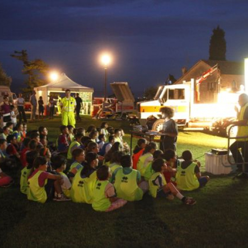 Guarda in gi˘ Guarda in su con la Protezione civile n. 5 / 69801
