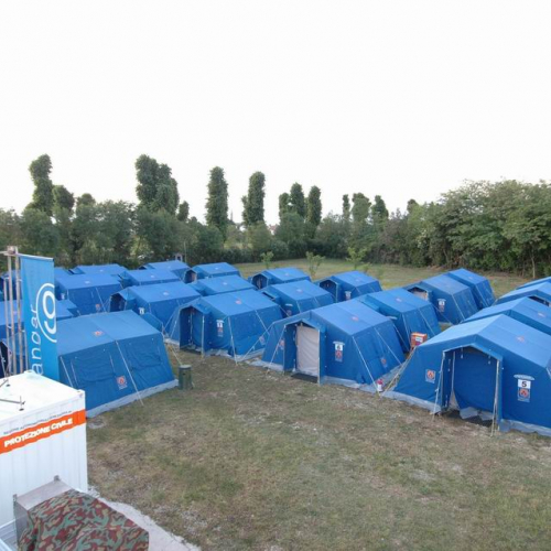 Tendopoli 006 / 11583