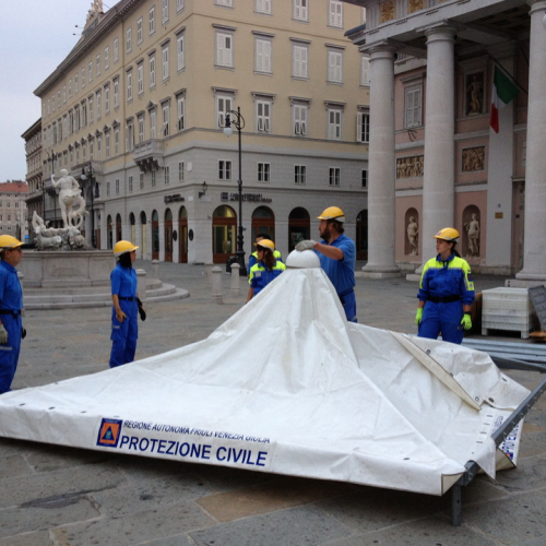 Stand per Terremoto io non rischio" n. 20""tand per "Terremoto io non risc""and per "Terremoto io""nd per "Terr""d pe" / 100225