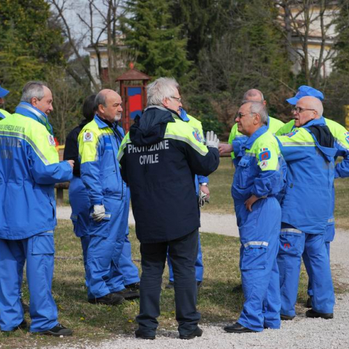 Attivit‡ al J.f.Kennedy" 5""ttivit‡ al "J.""ti" / 36556