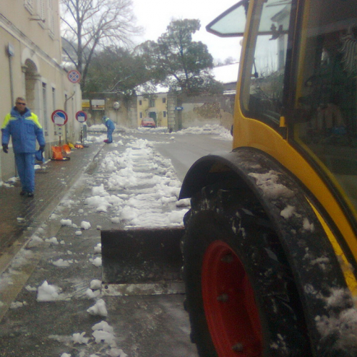 Interventi per la neve del 12/02/13 n. 15 / 90861